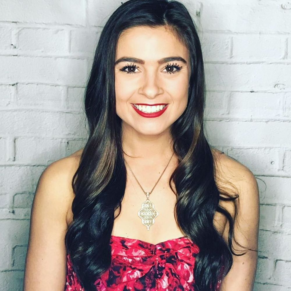 Meet your Posher, Danielle